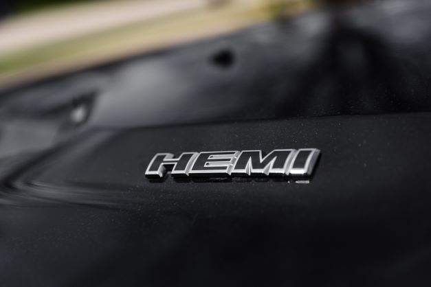 Hemi text